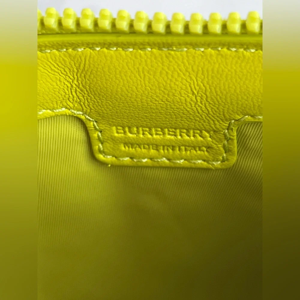 BURBERRY Vivid Lime Gift Box Bundle - Picture 14 of 14